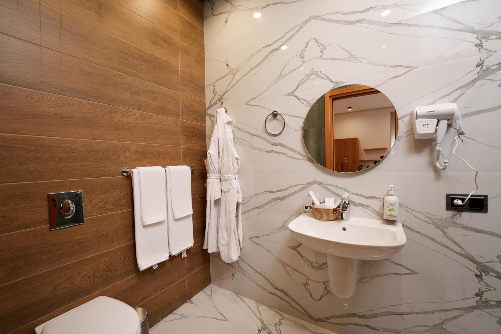 Revive Boutique Hotel Yerevan Exterior photo