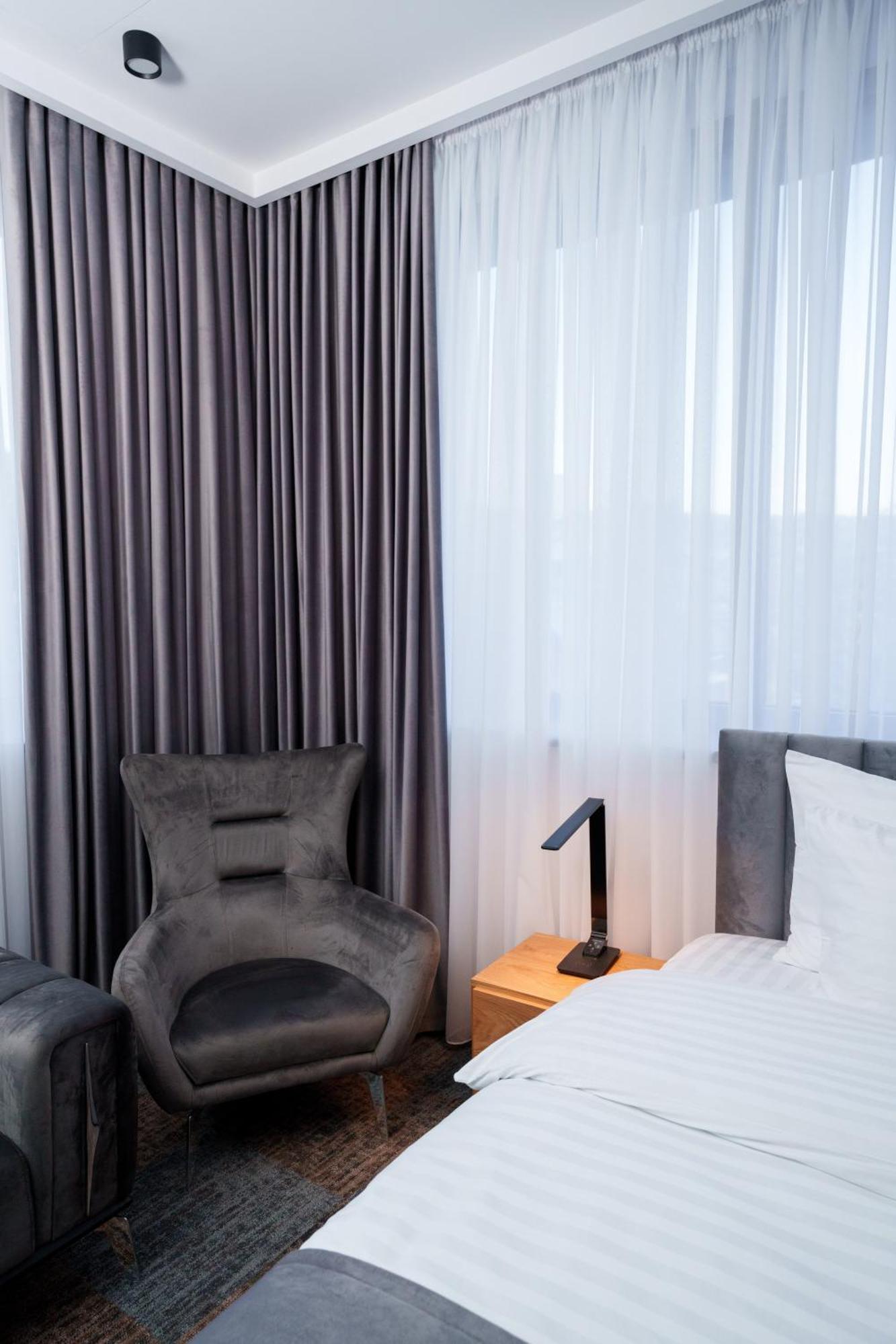 Revive Boutique Hotel Yerevan Exterior photo