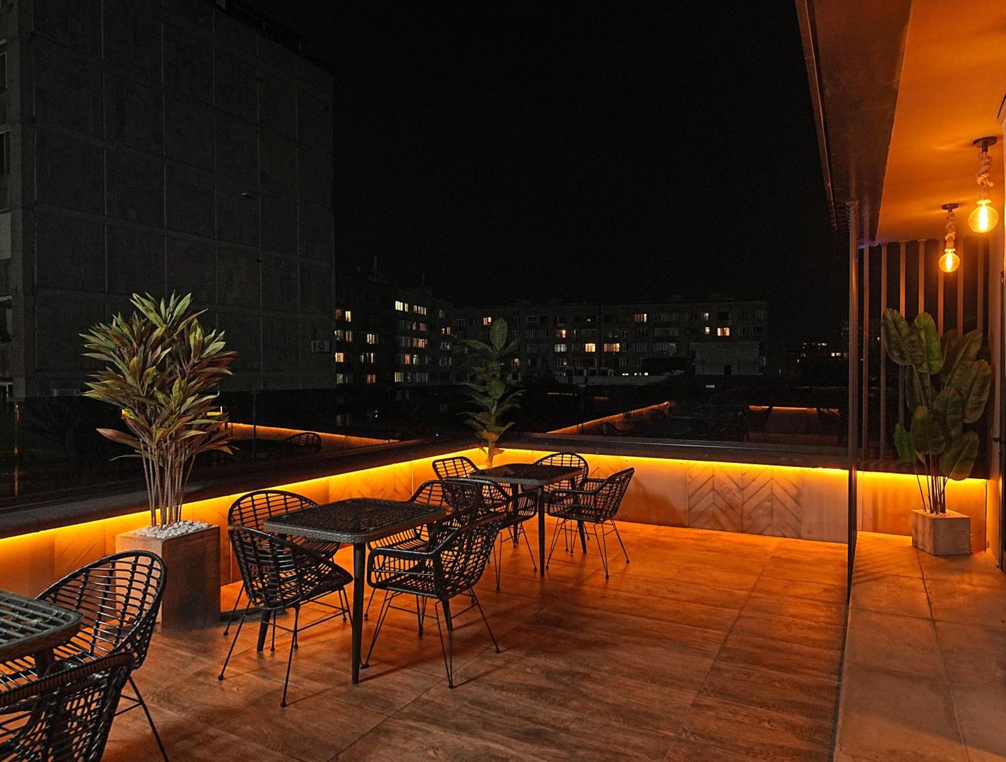 Revive Boutique Hotel Yerevan Exterior photo